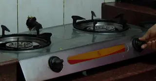 গ্যাস সংকটে নাভিশ্বাস; বাড়ছে রান্নার খরচ